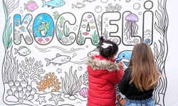 Kocaeli'de dev küp, çocukların dünyası ile renklendi