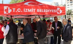 İzmit Belediyesi Cumalık gönül ikramlarını Kozluk'ta yaptı
