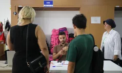 Kocaeli İzmit'te öğrencilere kırtasiye desteği