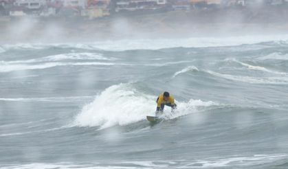 Kandıra'da Karadeniz Sörf Fest 2022 başladı