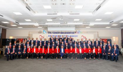 İzmit belediyesinde başkan yardımcıları belli oldu