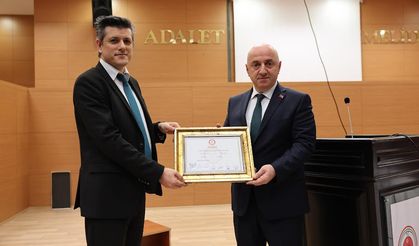 Başkan Bıyık, mazbatasını aldı