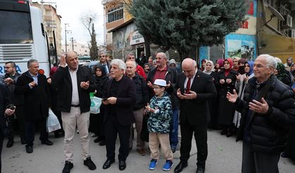 Başkan Bıyık, umre yolcularını uğurladı