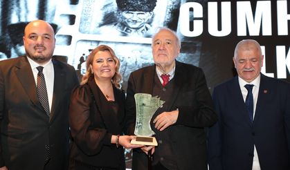 "Cumhuriyet’in İlk Durağı İzmit" belgeseline görkemli gala