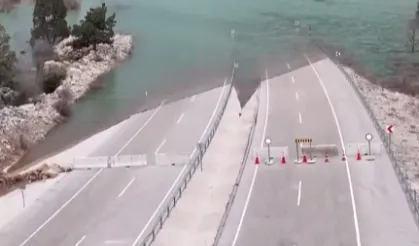 Antalya-Konya yoluna taşkın engeli! Geçici olarak trafiğe kapatıldı!