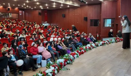 Çayırova'da öğrenci ve velilere akran zorbalığı bilinçlenmesi