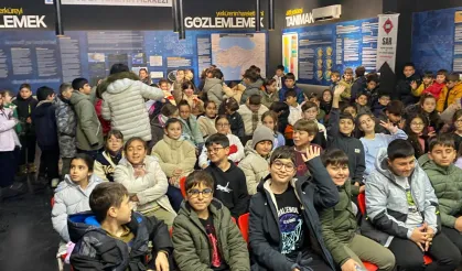 Kocaeli'de öğrencilerden deprem müzesine anlamlı ziyaret