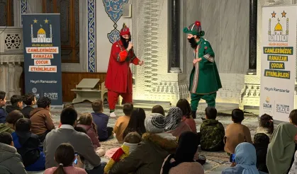 Çocuklar Ramazan'ı Karagöz ve Hacivat ile öğreniyor