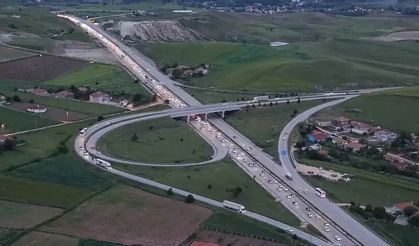 Anadolu Otoyolu’nun Ankara-İstanbul yönü trafiğe kapatılıyor