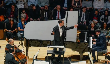 İki asırlık orkestradan görkemli başlangıç