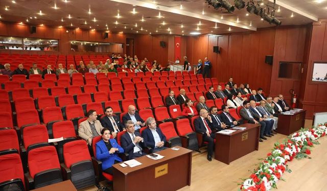 Çayırova’da yeni dönemin ilk meclisi yapıldı