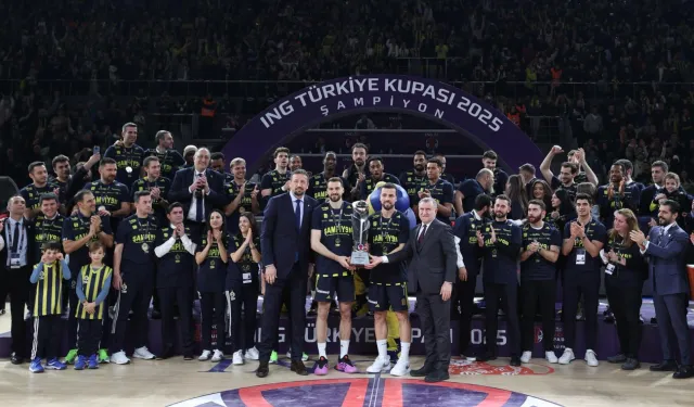 Potada Türkiye kupası Fenerbahçe Beko'nun oldu