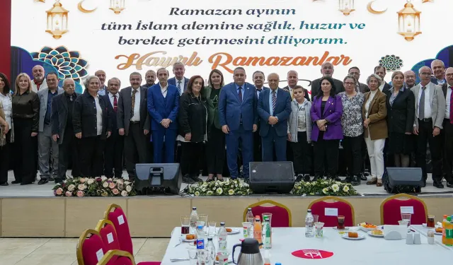 Dr.Mesut Özarslan Erzincan, Malatya, Elazığ ve Tunceli Derneklerini iftar sofrasında buluşturdu