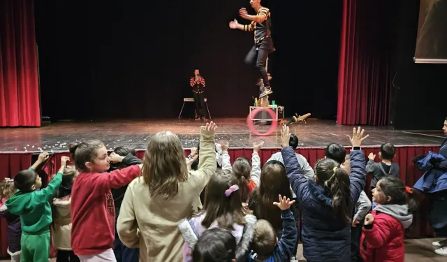 Gölcük’te muhteşem gösteriler