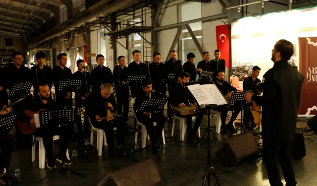 Kocaeli'de tasavvuf musikisi gönülleri mest etti