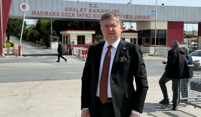 CHP'li Yıldızlı, İmamoğlu, Özdağ ve tutuklu belediye başkanlarını ziyaret etti.