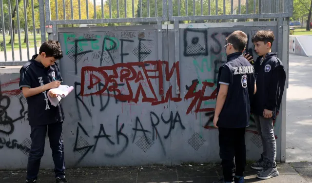 23 Nisan’da denetimleri minik zabıtalar yaptı