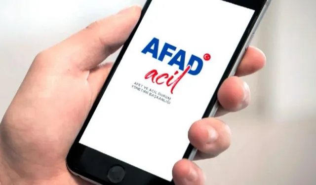 AFAD'dan İstanbul depremi sonrası önemli uyarı: Hasarlı yapılara girmeyin!