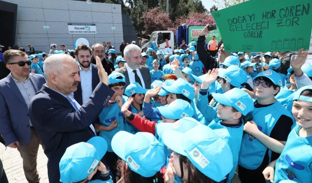 Gebze’de öğrencilerden 'Sıfır Atık'a destek yürüyüşü