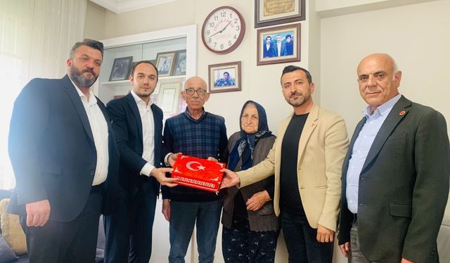 İzmit Belediyesi şehit ailelerini yalnız bırakmıyor