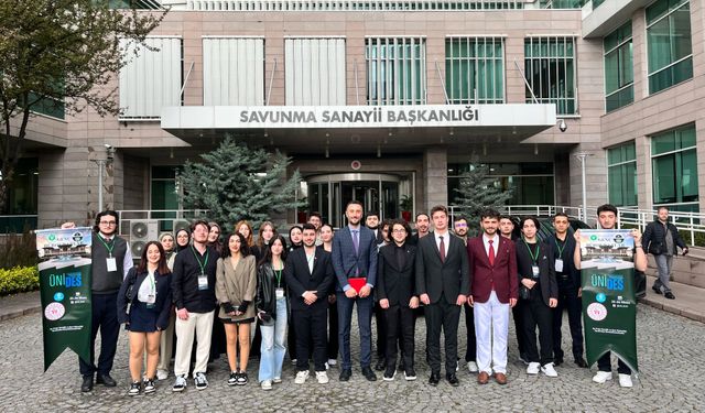 Kocaeli Üniversitesi Uluslararası İlişkiler kulübünden Ankara'da diplomasi turu
