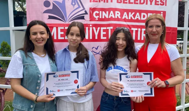 İzmit'te Çınar Akademi ilk mezunlarını verdi