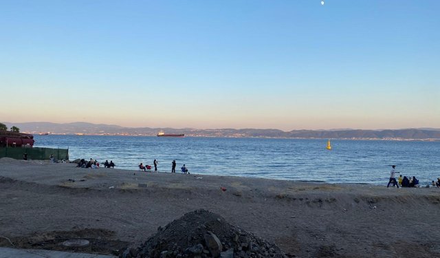 Darıcalılar Plajın betonlaştırılmasına  karşı ses yükseltiyor