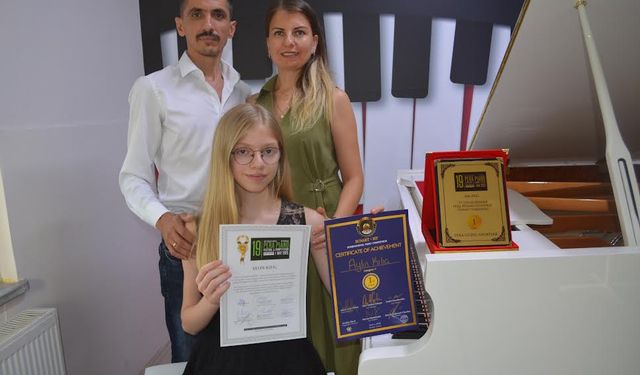 Çayırovalı 11 yaşındaki piyanist Aylin’in hedefi Cumhurbaşkanlığı Senfoni Orkestrası’na girebilmek