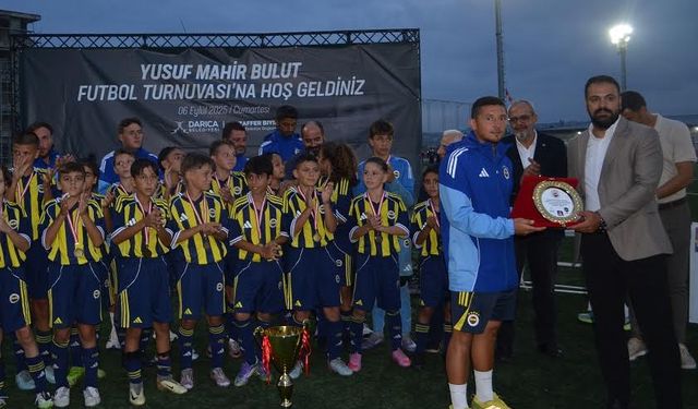 Fenerbahçe Galatasaray’ı Darıca’da yenerek şampiyon oldu