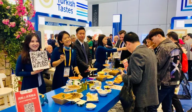 Egeli ihracatçılar Çin'de Türk ihracatını vitrine çıkarıyor