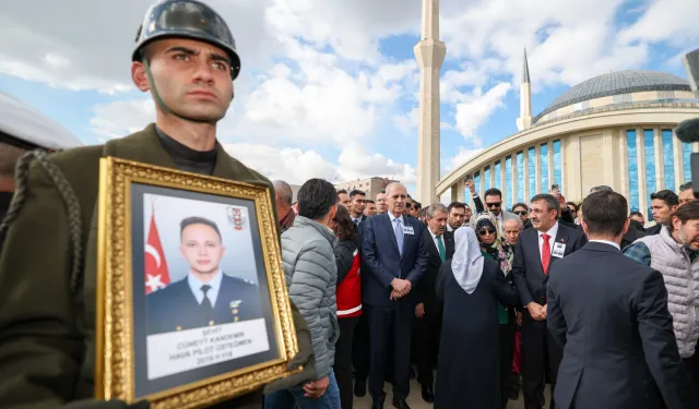 Üç şehidimiz de Ankara'da son yolculuğuna uğurlandı