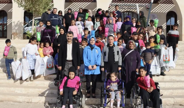 Yetim çocuklar unutamayacakları gün yaşadı