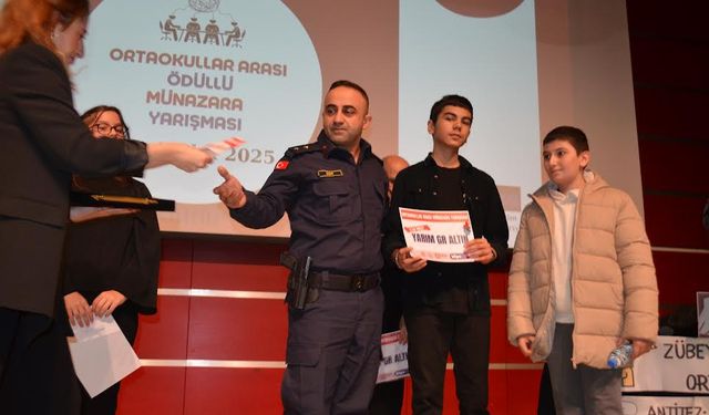 Öğrenciler “zorunlu eğitim” süresini tartıştılar