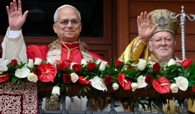 Papa 14. Leo İstanbul'dan Beyrut'a uçtu... 4 günlük Türkiye programı sona erdi