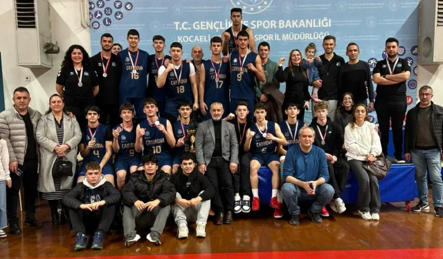 Çayırova'nın genç dev adamları Kocaeli ikincisi oldu