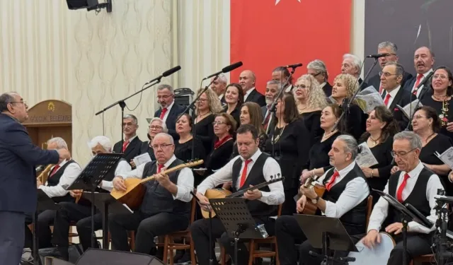 Gölcük'te Türk Halk Müziği rüzgarı