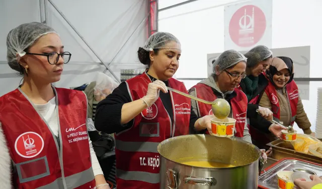 Keçiören'de sıcak aş ve kumanya ikramı