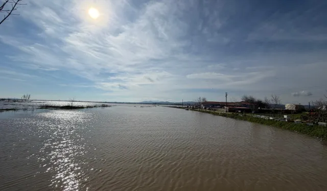 Kocaeli İtfaiyesi taşkınlara karşı Edirne'de