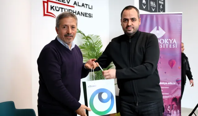 Yazar Alev Alatlı, Kocaeli'de adını taşıyan kütüphanede anıldı