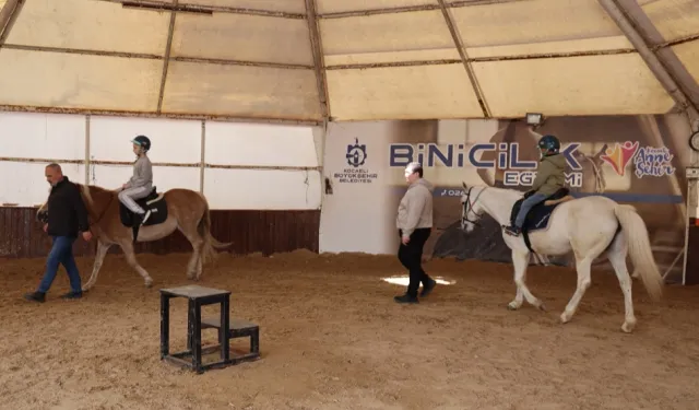Kocaeli'de 230 çocuk binicilikle tanıştı