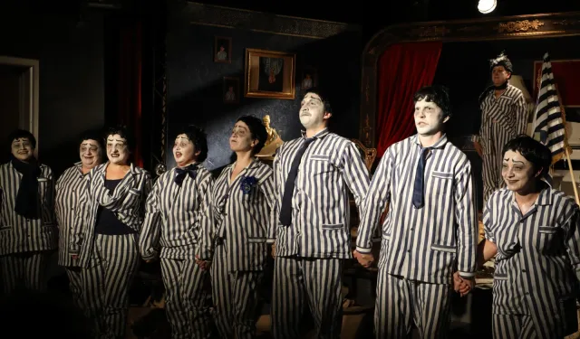 İzmit'in yeni sanat sahnesi açıldı