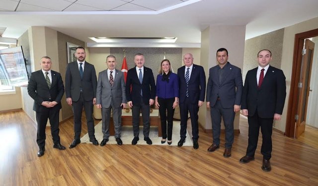 İYİ Parti Kocaeli’den Büyükşehir’e ziyaret