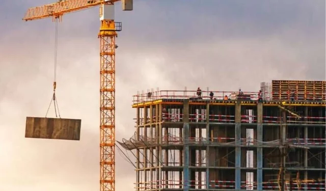 İnşaat üretimi yıllık arttı, aylık geriledi