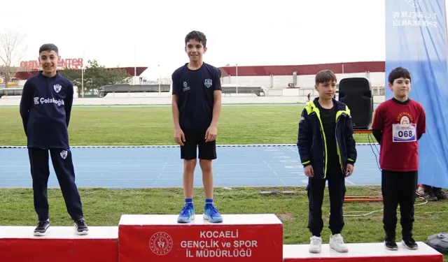 Çayırova'ya atletizmde 2 madalya geldi