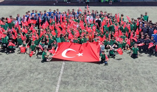 Çayırova'da 19 Mayıs Gençlik Turnuvası düzenlendi