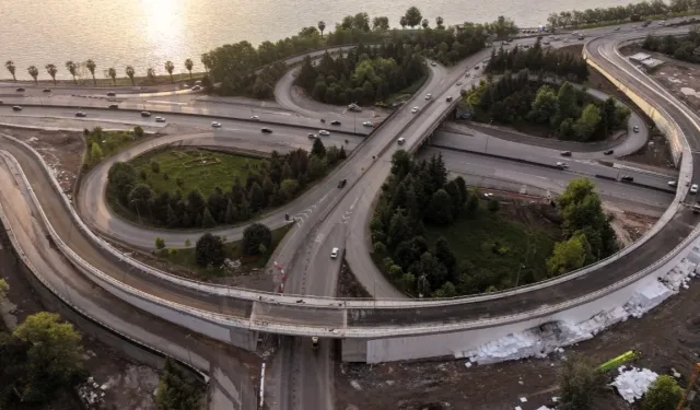 Başiskele Kavşağı'nda yeni bağlantı yolu açıldı