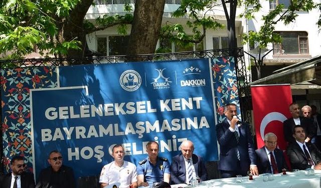 Darıcalılar arefe günü bayramlaştı