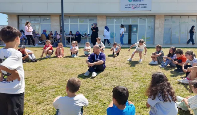 Kocaeli'de 'Sayfalardan Sofraya' ile 250 öğrenci aynı masada