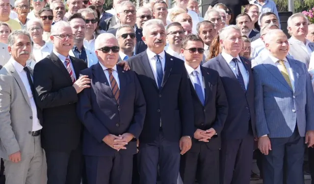 6 Belediye Başkanı CHP'den istifa ederek YENİ Parti'ye katıldı