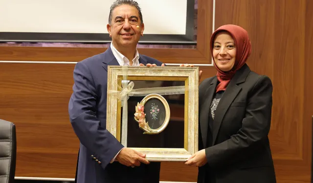 Keçiören'de personele meme kanseri farkındalığı